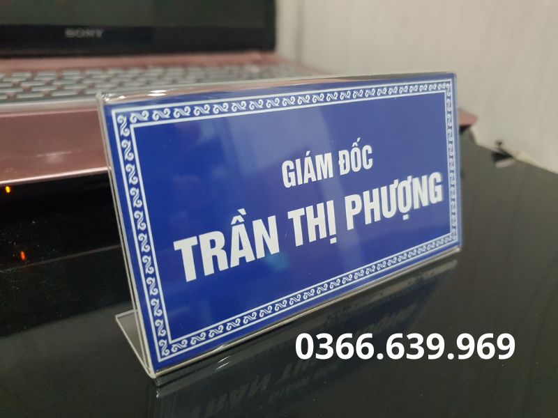 Biển tên chức mica